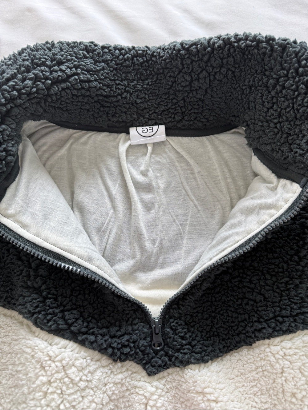 Two-Tone Sherpa Pullover Jacket in Black & Cream - Picture 13 of 15